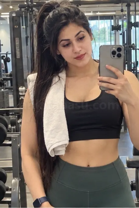 Juhi, Slim escort in Mumbai - photo 3 of 4