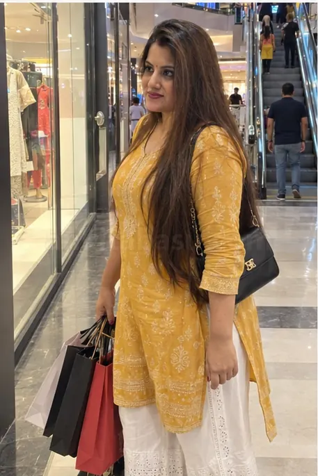 Kavya, Housewife escort in Mumbai - photo 4 of 4