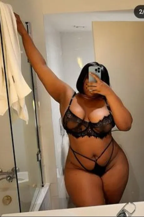 Melanie African Escorts Photo 5 of 5