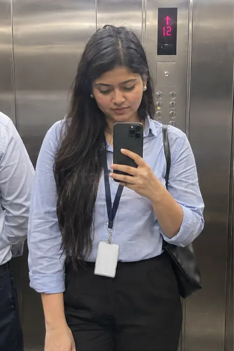 Roshni, Working Girl escort in Mumbai - photo 1 of 4