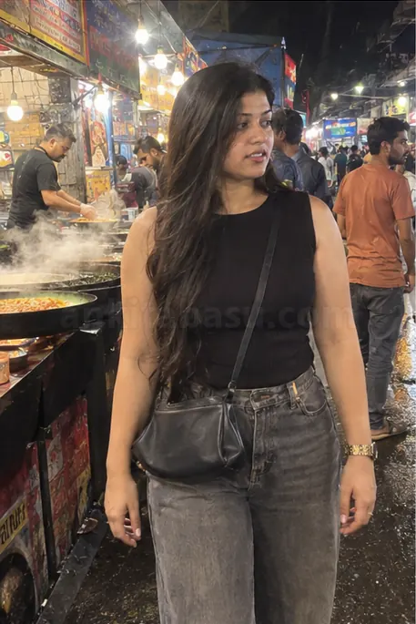 Roshni, Working Girl escort in Mumbai - photo 4 of 4