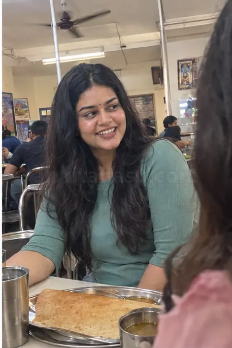 Trisha, Mallu escort in Mumbai - photo 3 of 4