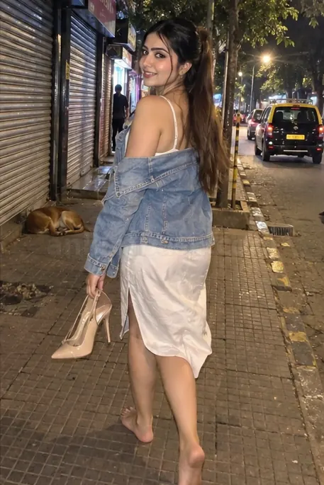 Zara, Party escort in Mumbai - photo 2 of 4